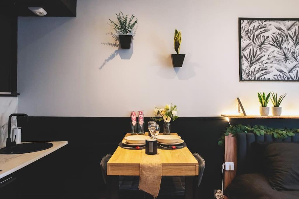 Love Room, La Douce Angevine Angers Esterno foto