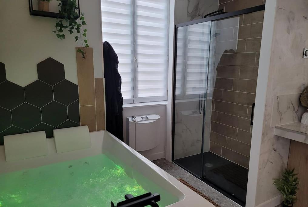 Love Room, La Douce Angevine Angers Esterno foto